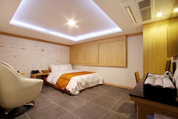 Suwon Orsay Business Hotel Extérieur photo